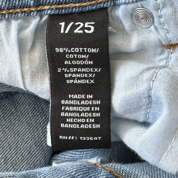 Celebrity Pink JRS SZ 1/25 Jeans Mid-Rise Stretch Frayed Distressed Light Wash - Picture 9 of 10